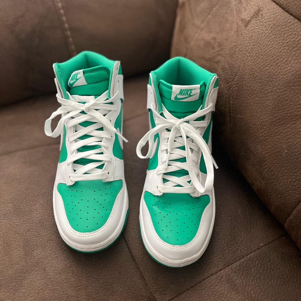 Nike Dunk High Stadium Green White